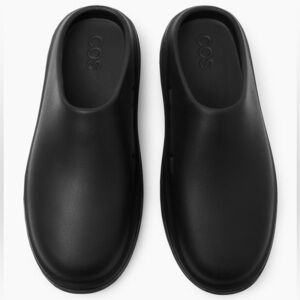 COS Men’s Lightweight Slide Mule Sandals